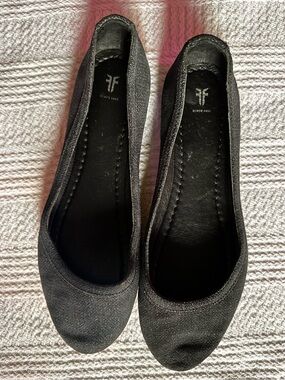 Classic navy blue Ballet Flats Frye 10